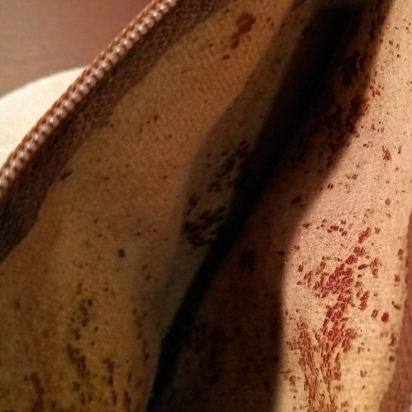 Chanel Vintage drawstring bucket tote bag with pouch and CC gold hardware - Picture 4 of 15